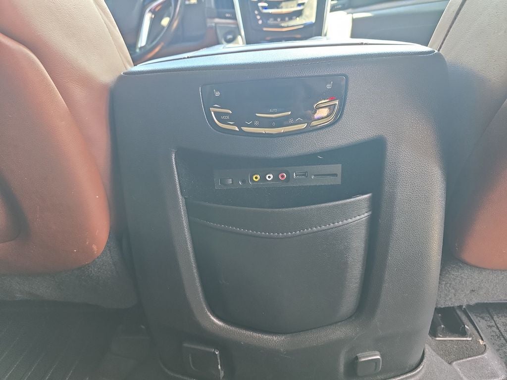 2016 Cadillac Escalade Luxury