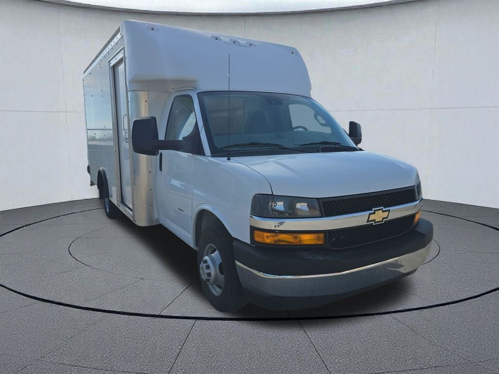 2021 Chevrolet Express 3500 Work Van Cutaway