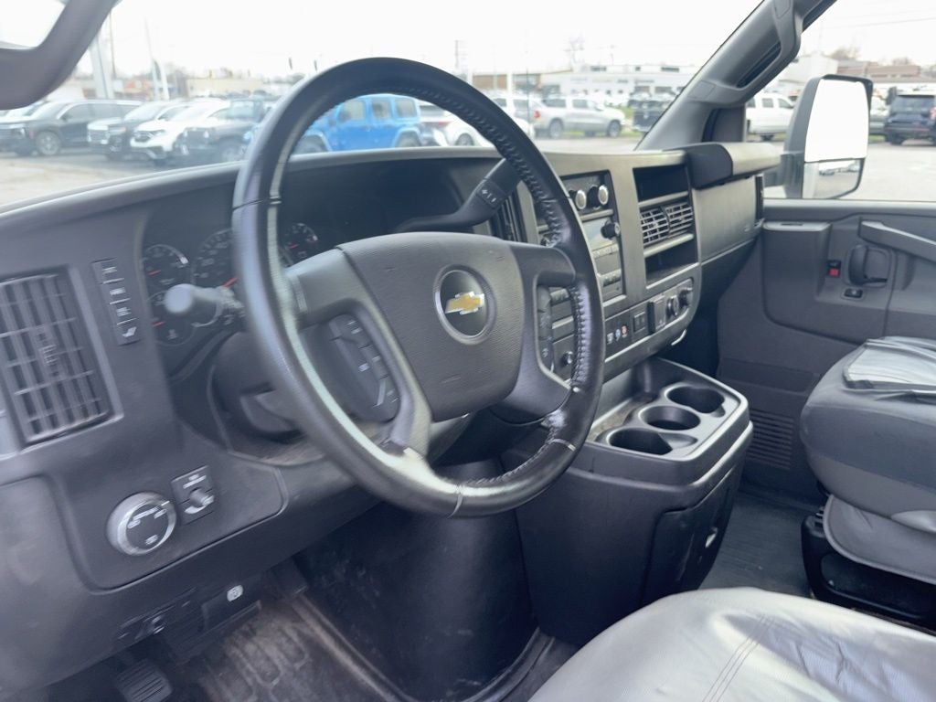 2021 Chevrolet Express 3500 Work Van Cutaway