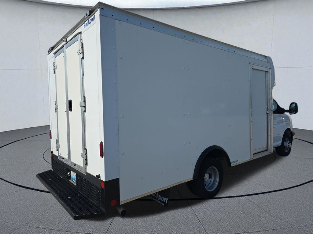 2021 Chevrolet Express 3500 Work Van Cutaway