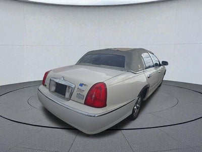 1999 Lincoln Town Car Executive