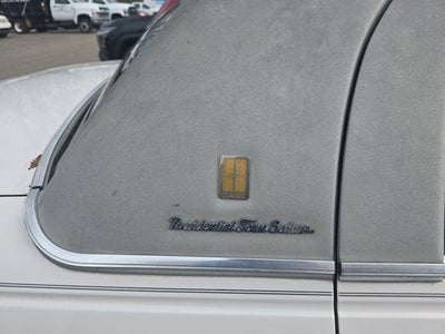 1999 Lincoln Town Car Executive