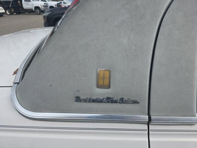 1999 Lincoln Town Car Executive