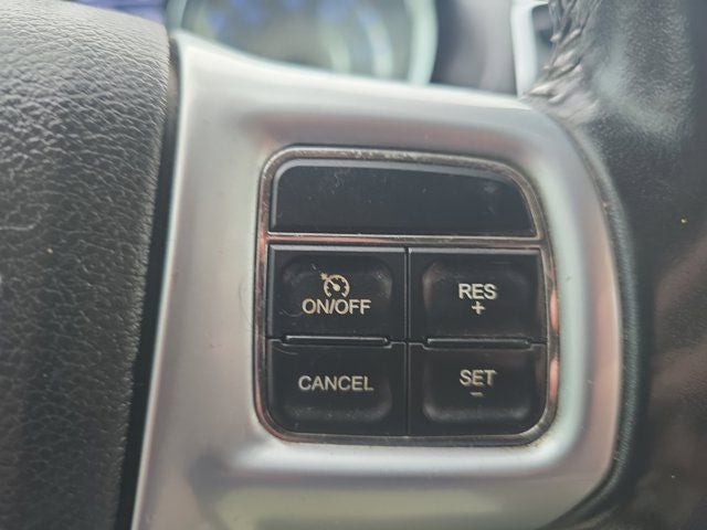 2011 Chrysler Town & Country Touring