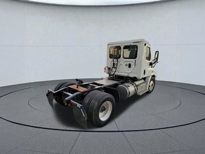 2015 Freightliner Cascadia 113