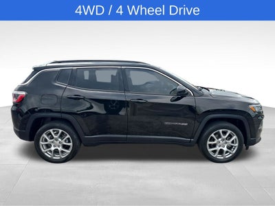 2022 Jeep Compass Latitude Lux