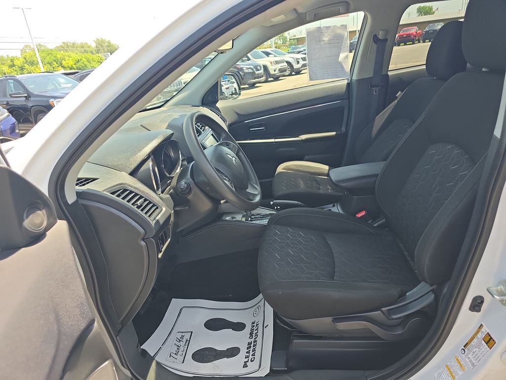 2024 Mitsubishi Outlander Sport 2.0 LE