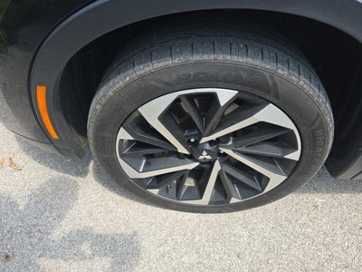 2022 Mitsubishi Outlander Black Edition