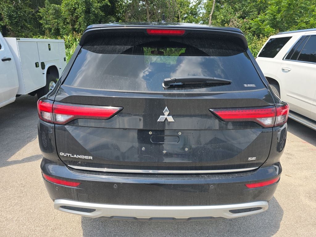 2022 Mitsubishi Outlander Black Edition