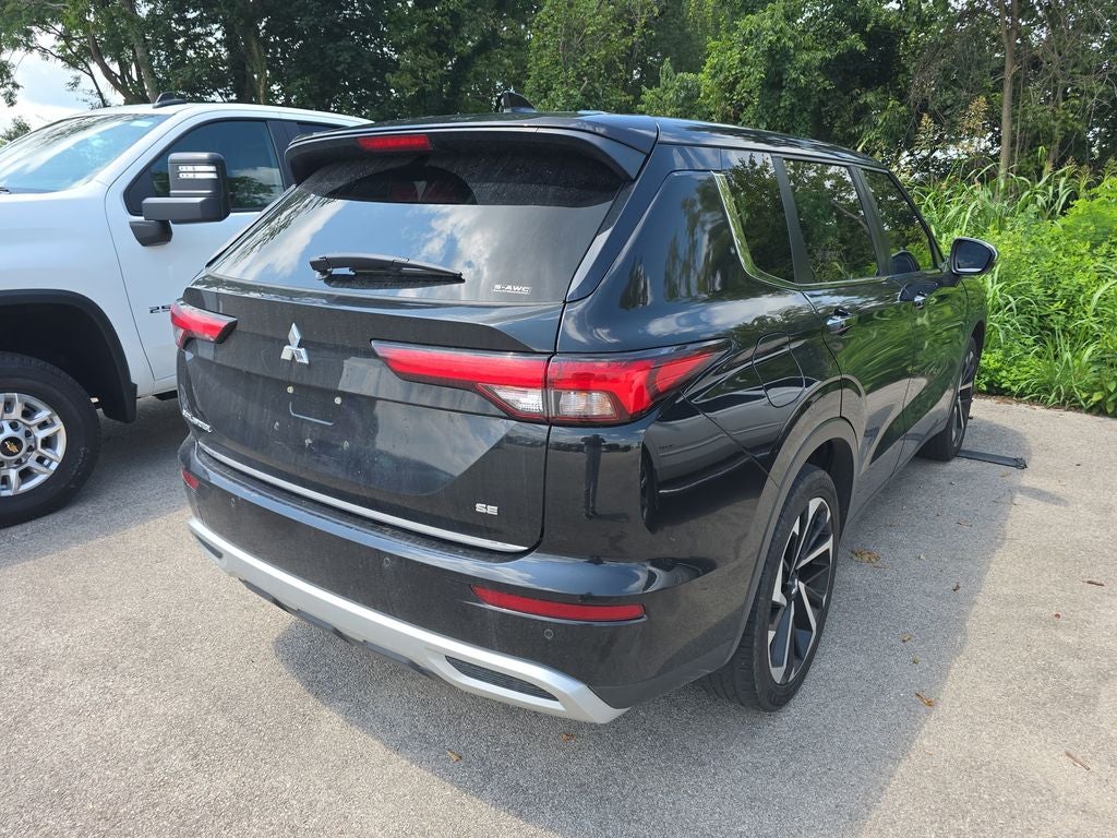 2022 Mitsubishi Outlander Black Edition