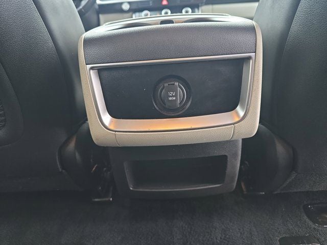 2023 Kia Carnival LX