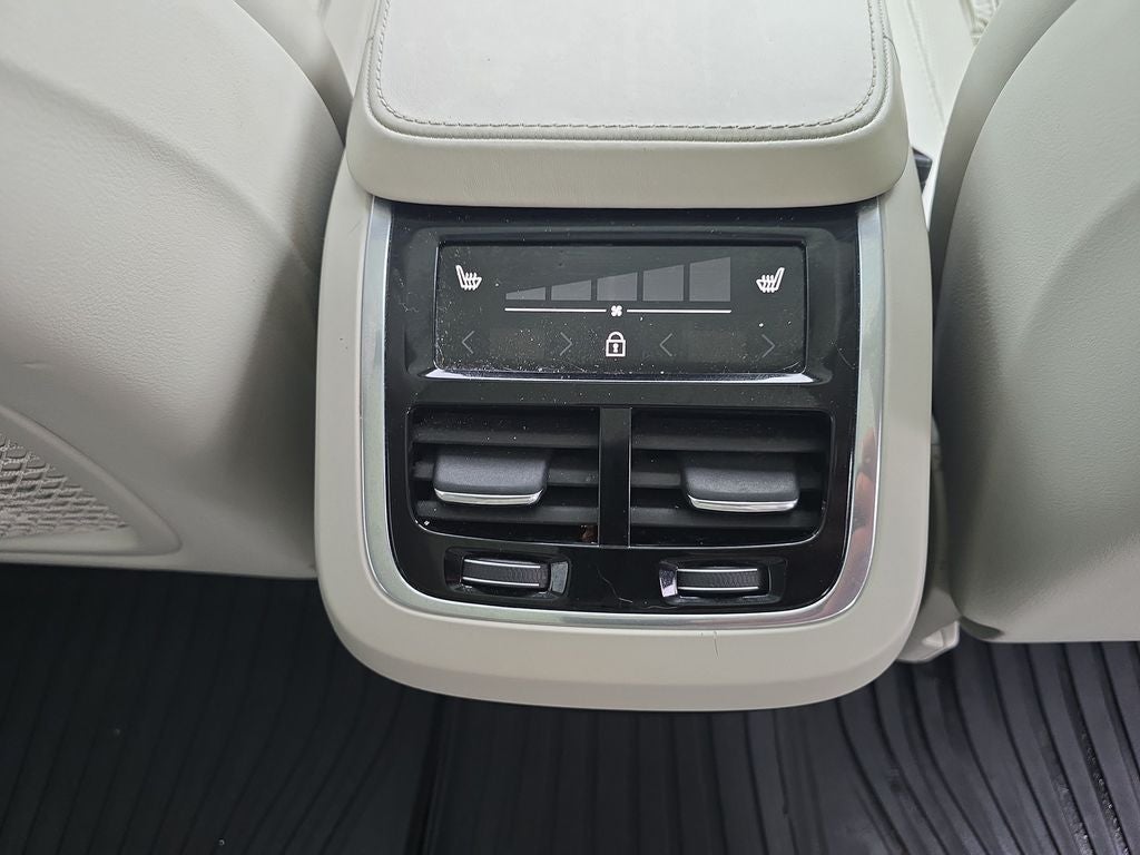 2019 Volvo XC90 T6 Inscription