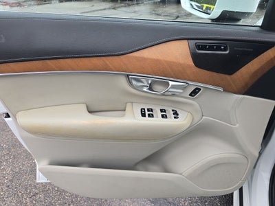 2019 Volvo XC90 T6 Inscription