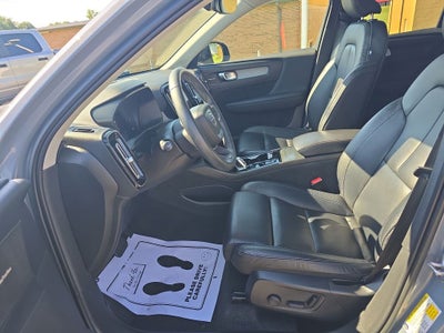 2023 Volvo XC40 Ultimate
