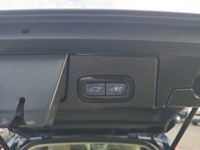 2022 Volvo XC60 B5 Momentum