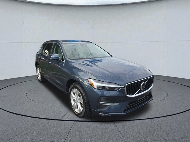 2022 Volvo XC60 B5 Momentum